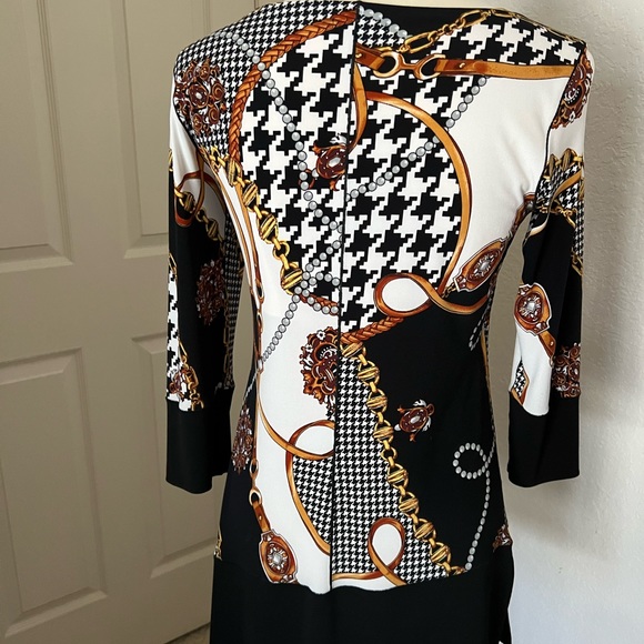 Eva Varro 3/4 sleeve top - Picture 2 of 7